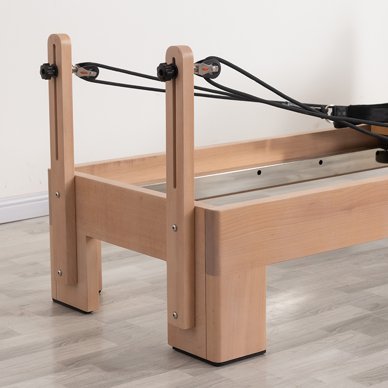 Maple wooden core pilates Reformer with inside footbar